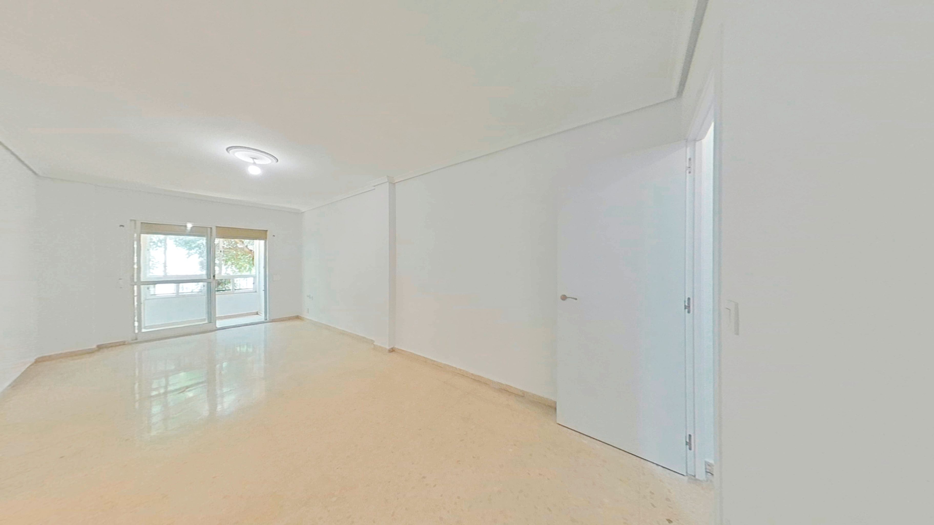 Flat to rent in  Sevilla Capital  with Terrace, Oven and Washing machine