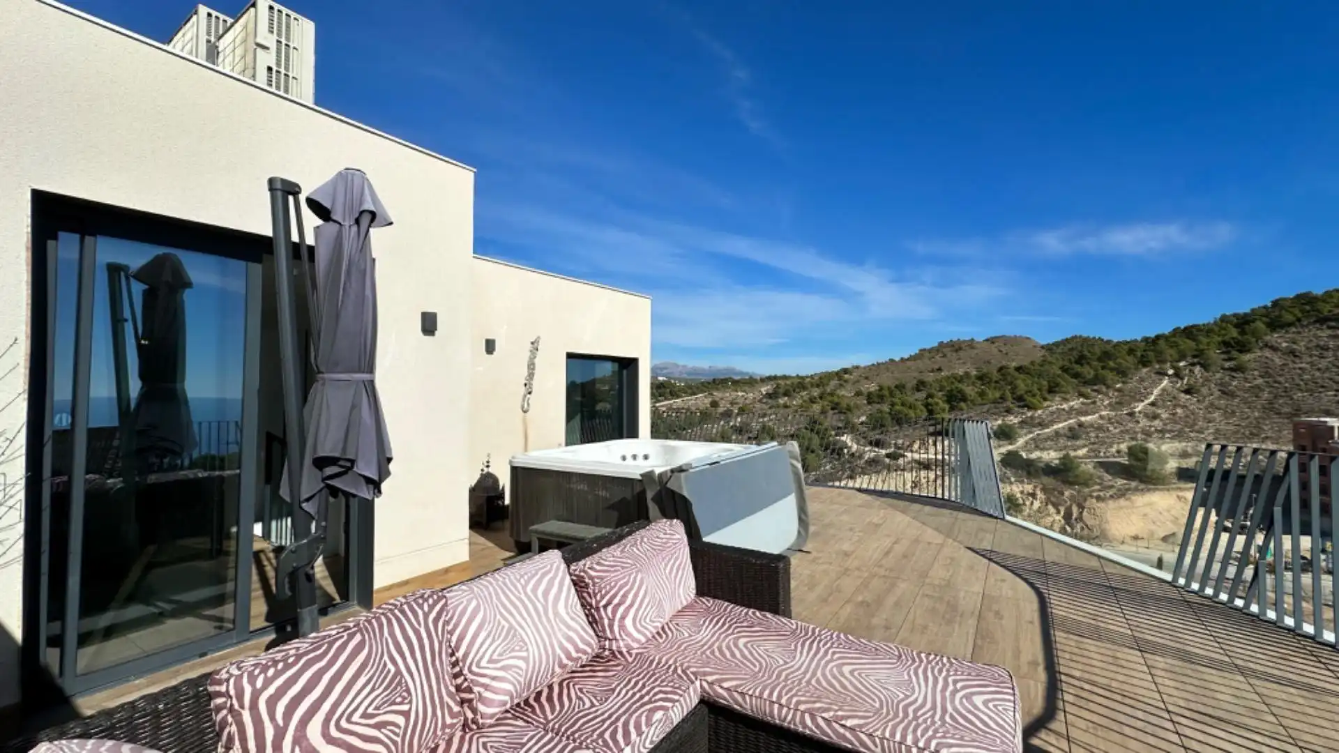 Penthouse with pool for sale in Cl Edeta, imagen 9