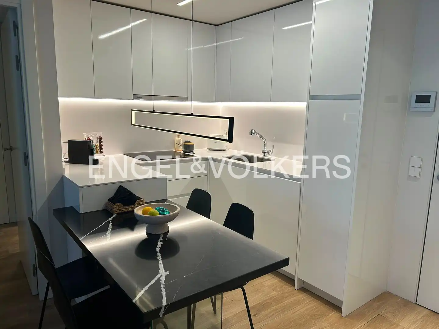 Küche von Wohnung zur Miete in Madrid mit Klimaanlage, Heizung und Privatgarten