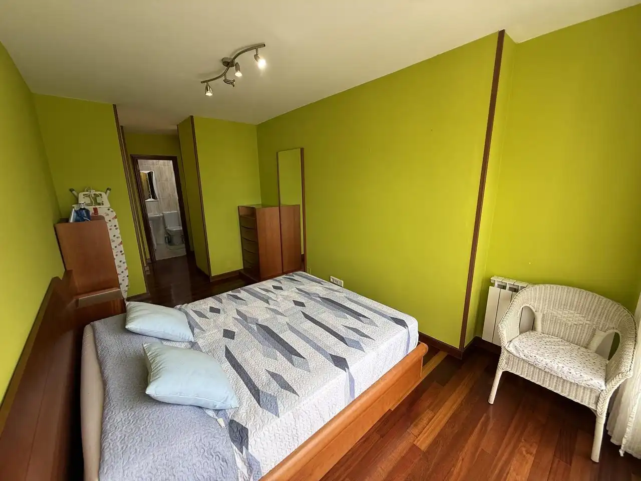 Habitación de Piso en venta en Castro-Urdiales con Calefacción, Parquet y Terraza