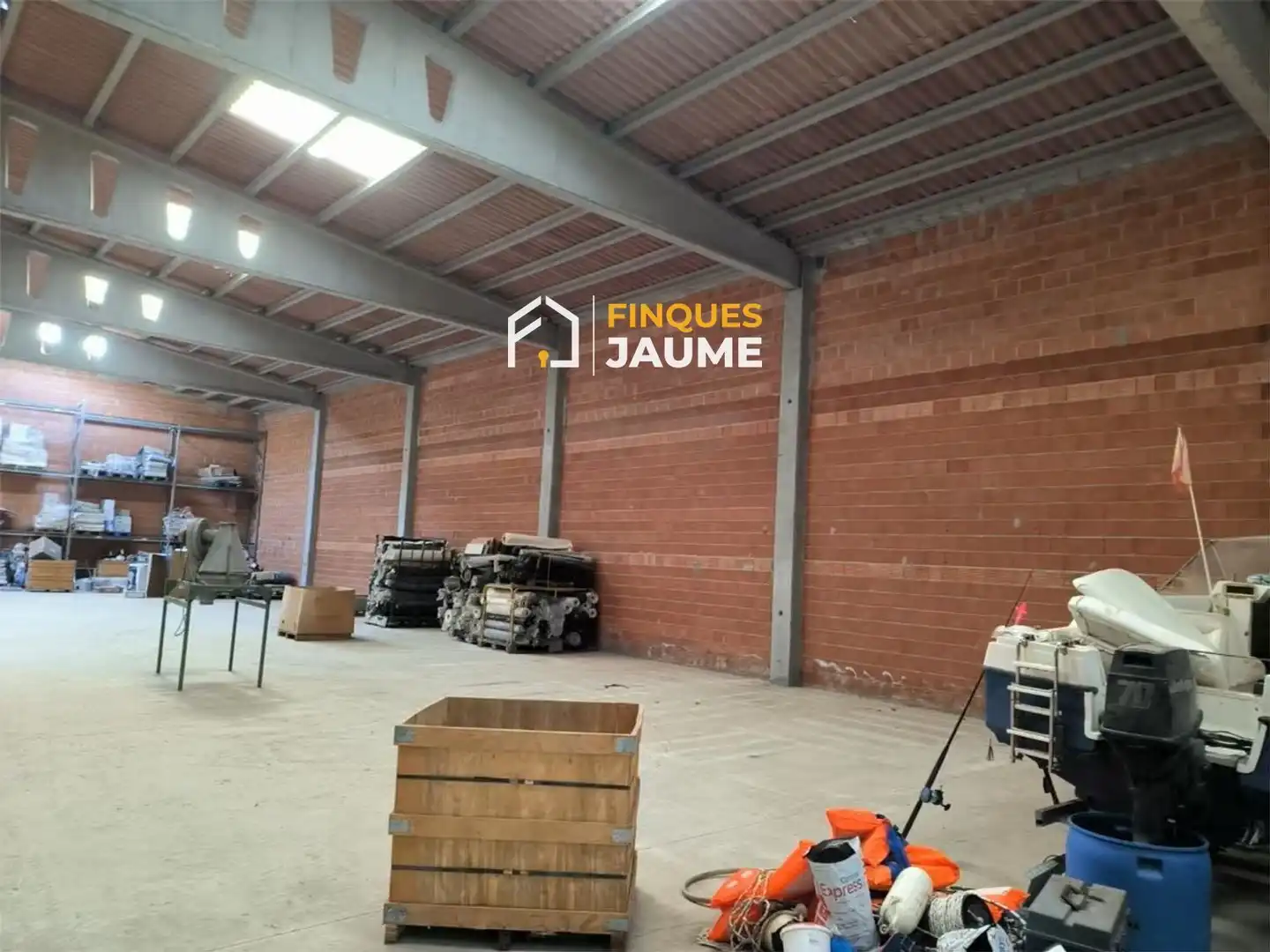 Industrial buildings for sale in LV-3024, Preixens