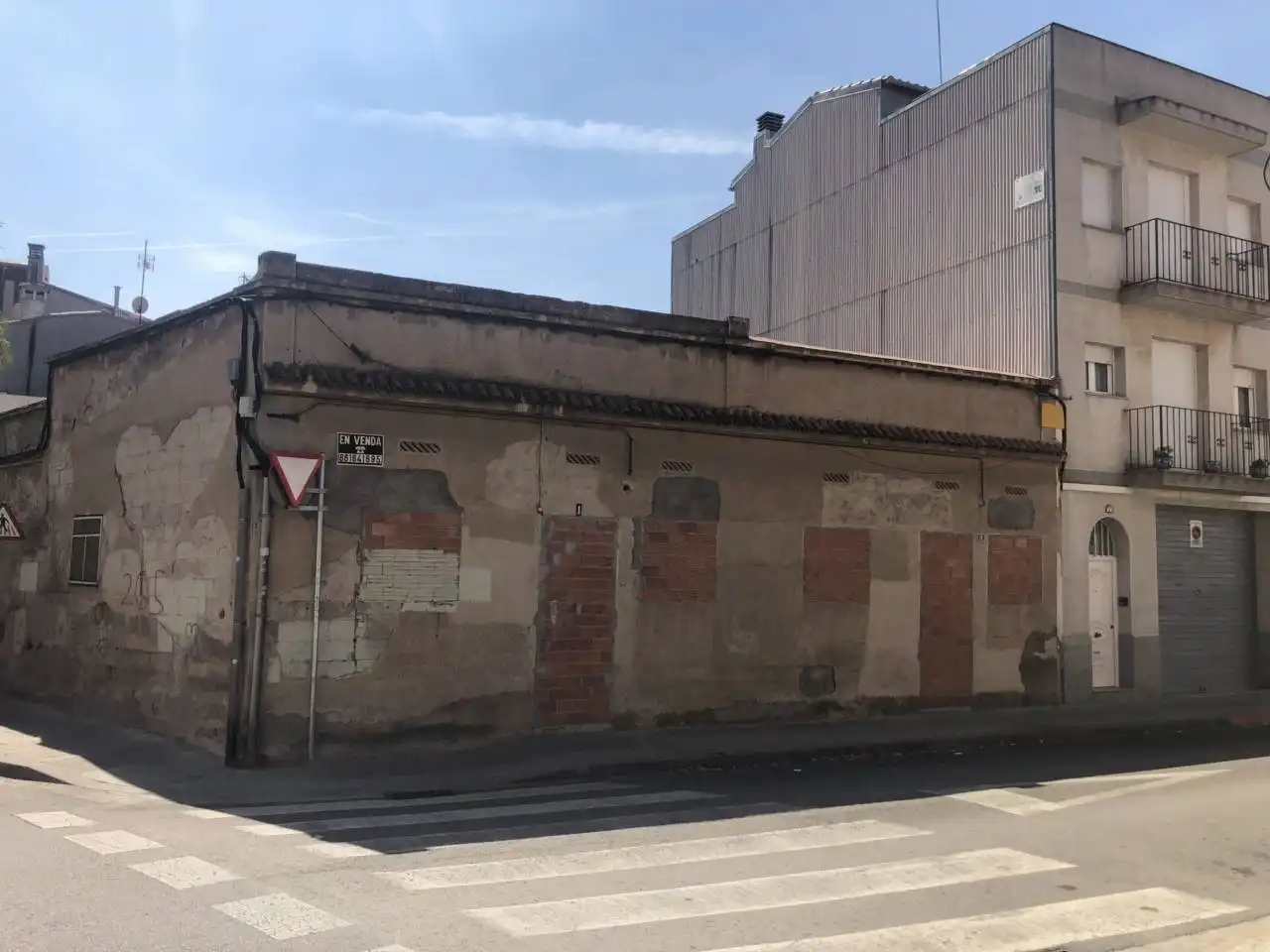 Rustikales Grundstück zum Verkauf in Calle Fernando Poo 1y3, imagen 2