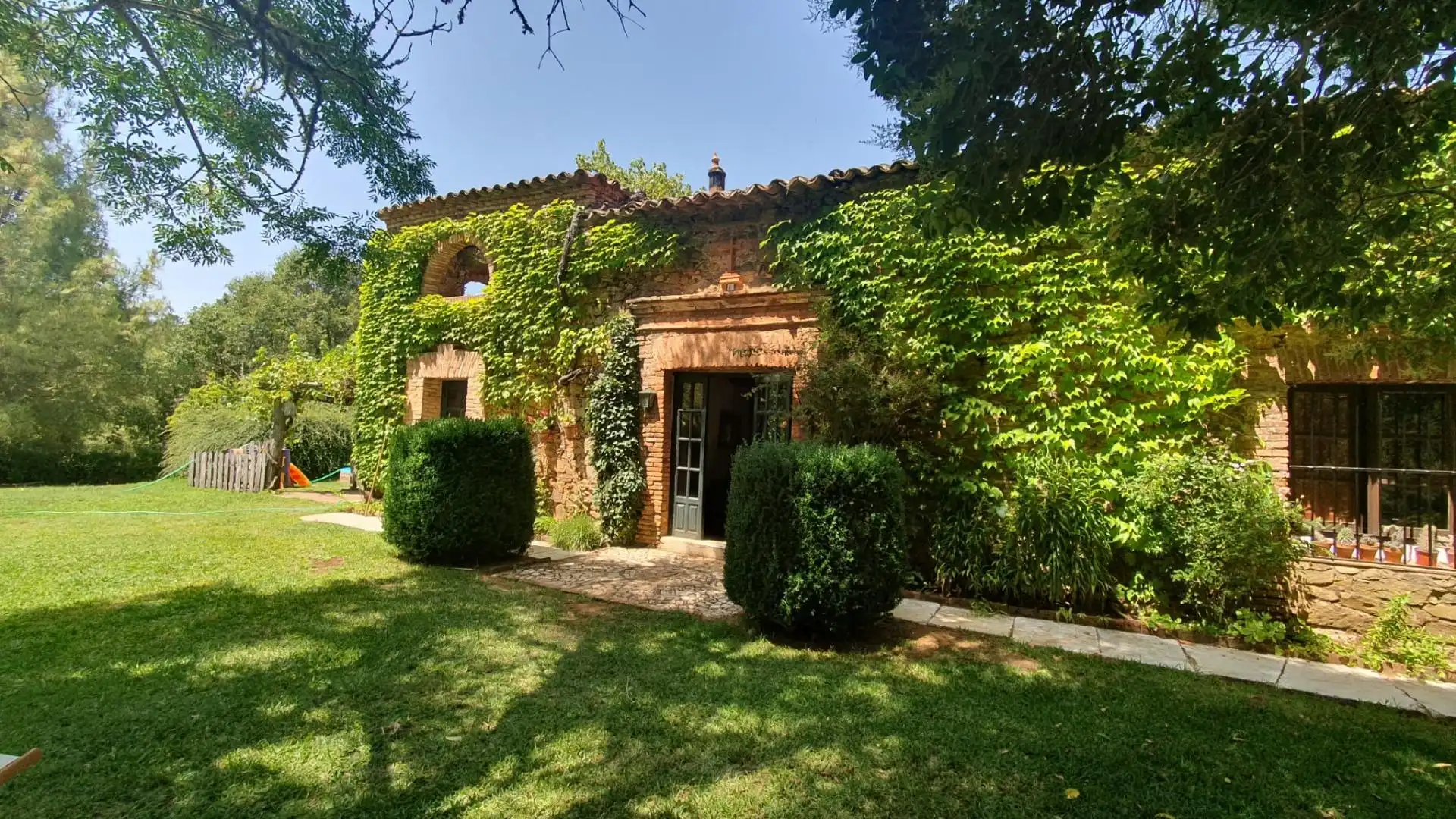 Jardín de Finca rústica en venta en Galaroza con Calefacción, Terraza y Trastero