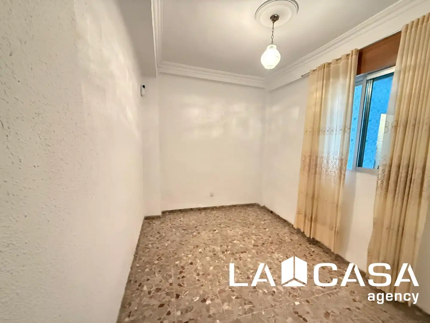 Bedroom of Flat for sale in Dos Hermanas