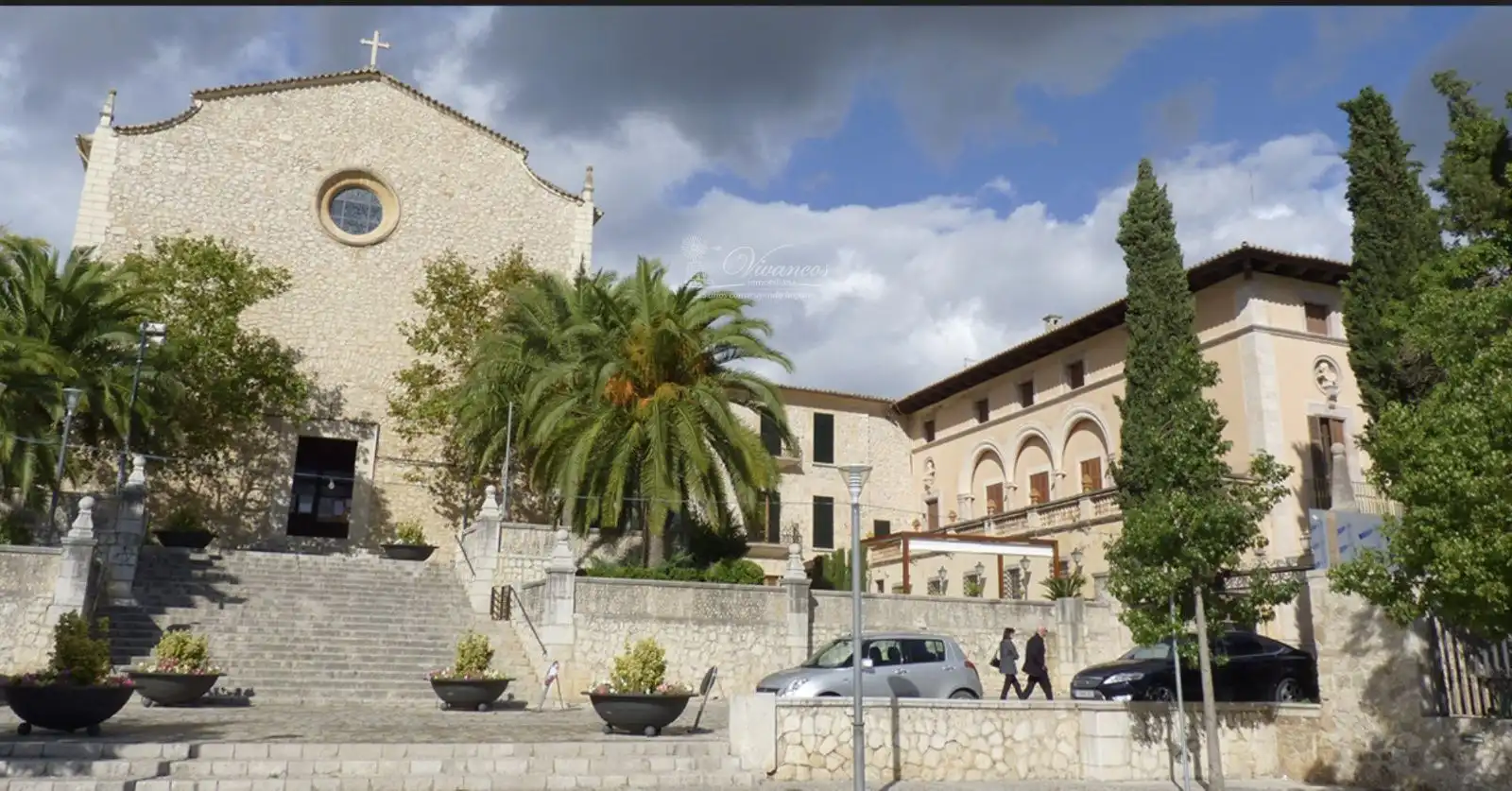 Vista exterior de Casa adosada en venda en Lloseta amb Terrassa