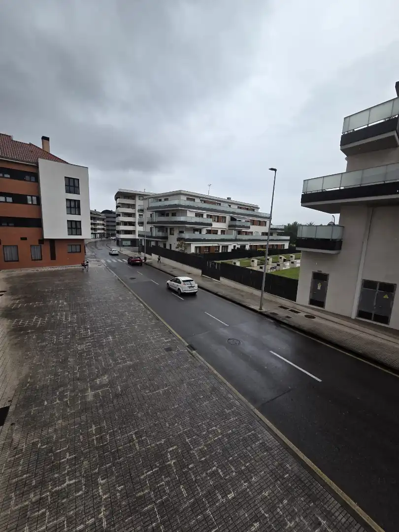 Vista exterior de Piso en venta en Gijón  con Calefacción, Jardín privado y Parquet