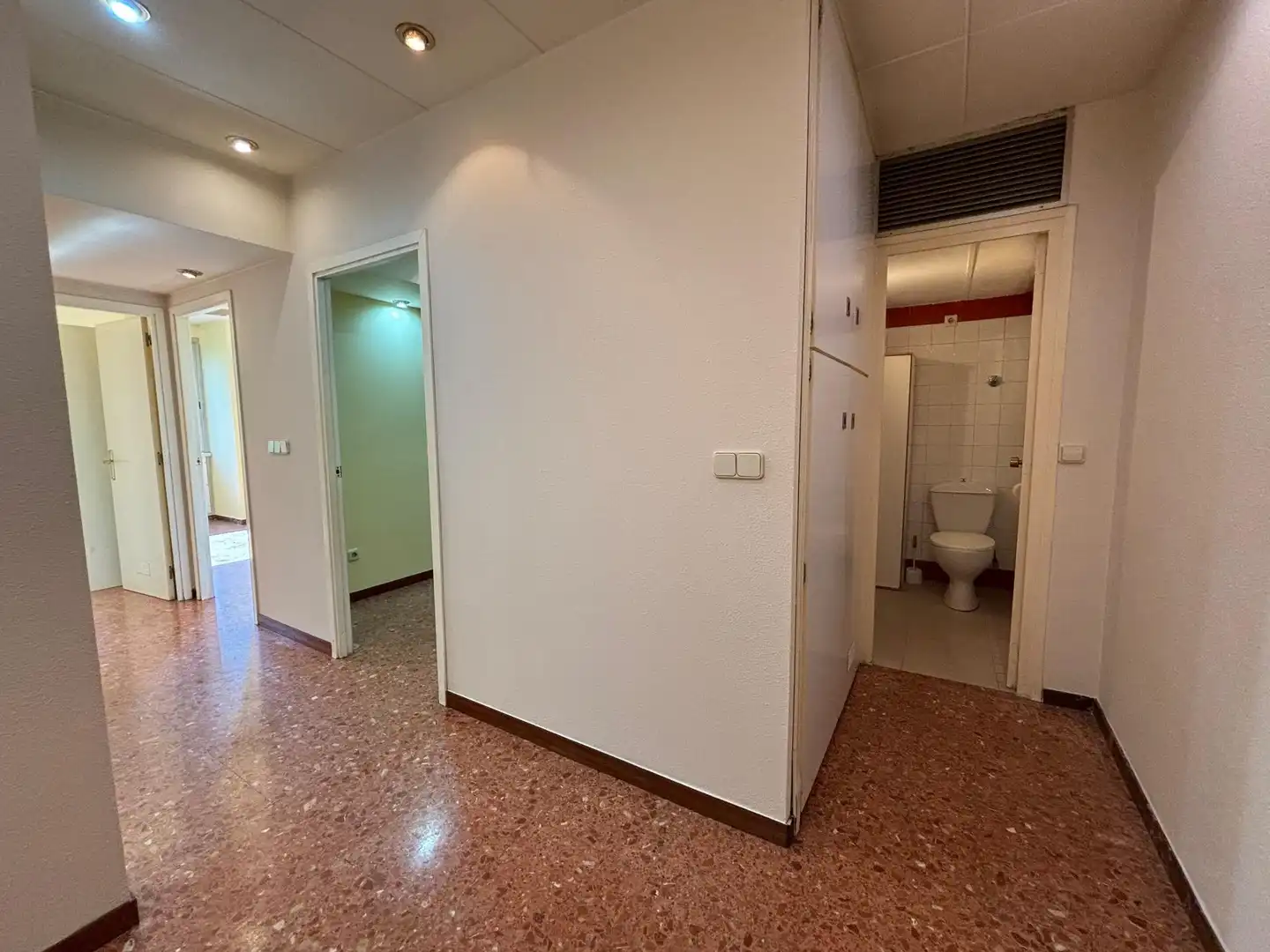 Büro zum Verkauf in Manresa mit Klimaanlage