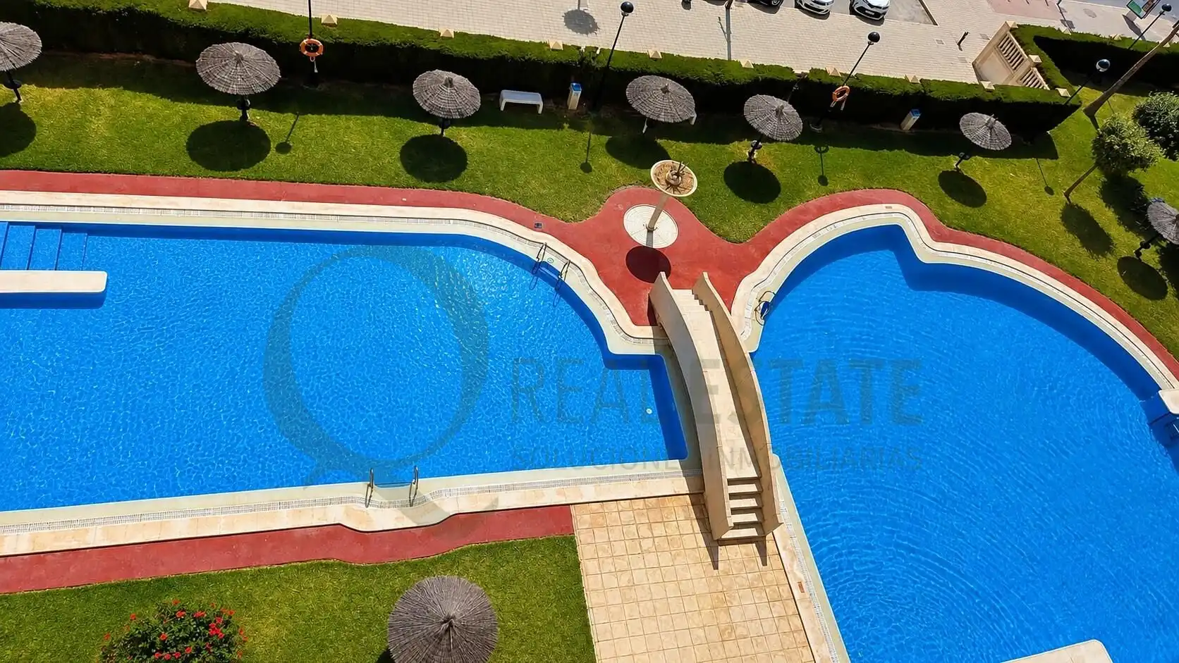 Piscina de Piso en venta en El Campello