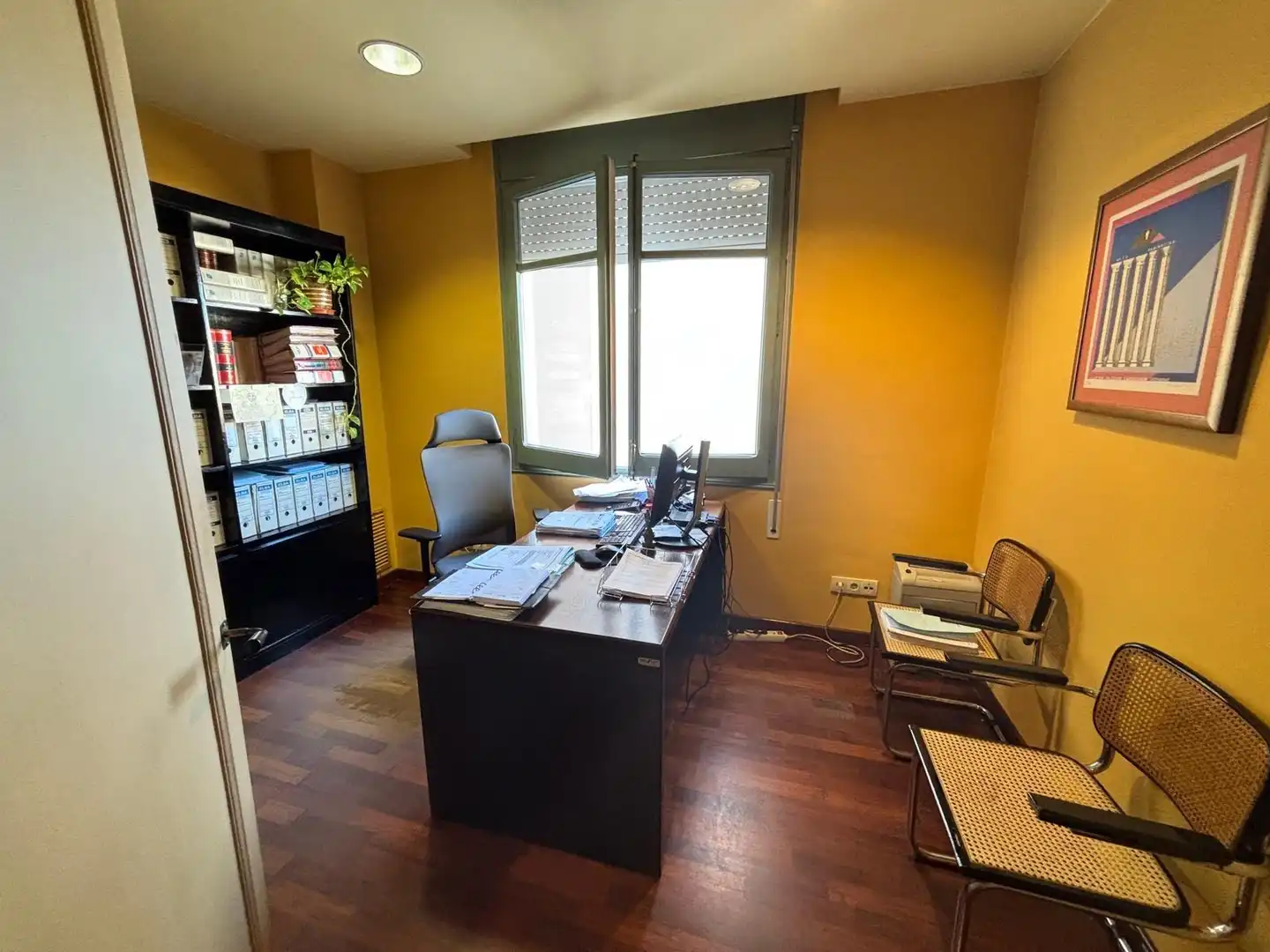 Flat for sale in Girona  with Air Conditioner