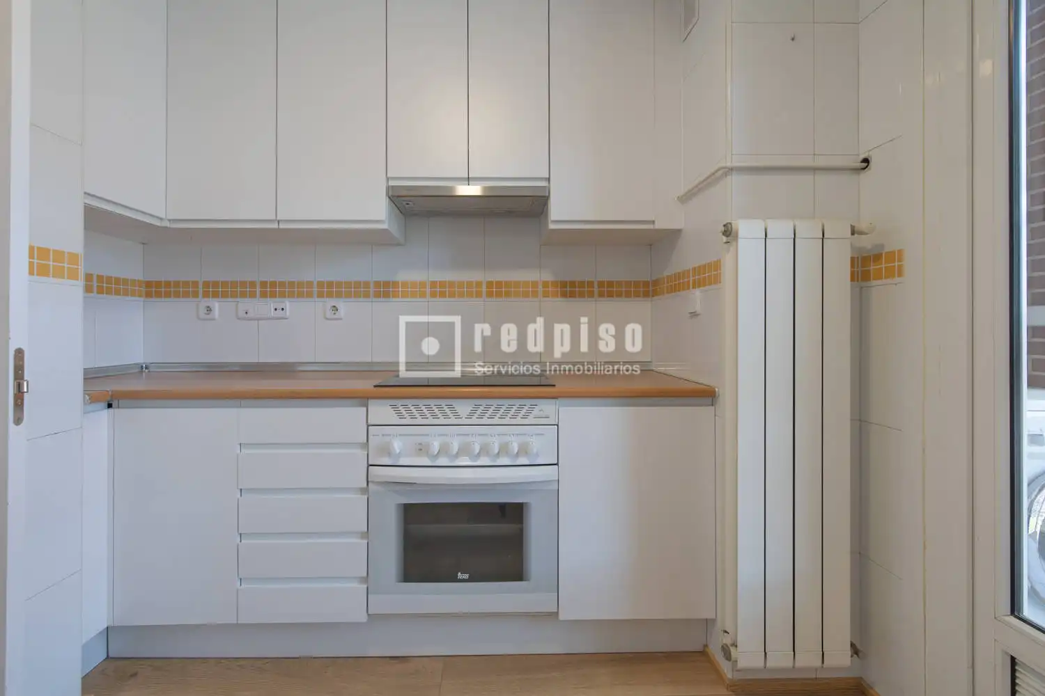 Kitchen of Flat for sale in Madrid  with Air Conditioner, Heating and Private garden