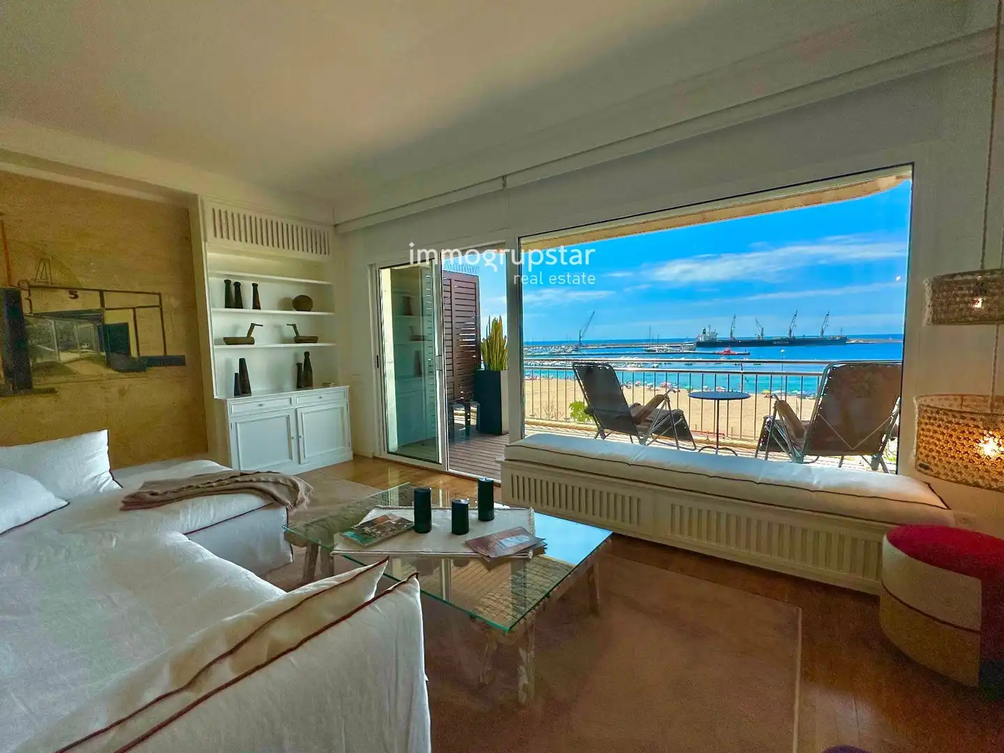 Sala de estar de Piso en venta en Palamós con Aire acondicionado, Calefacción y Terraza