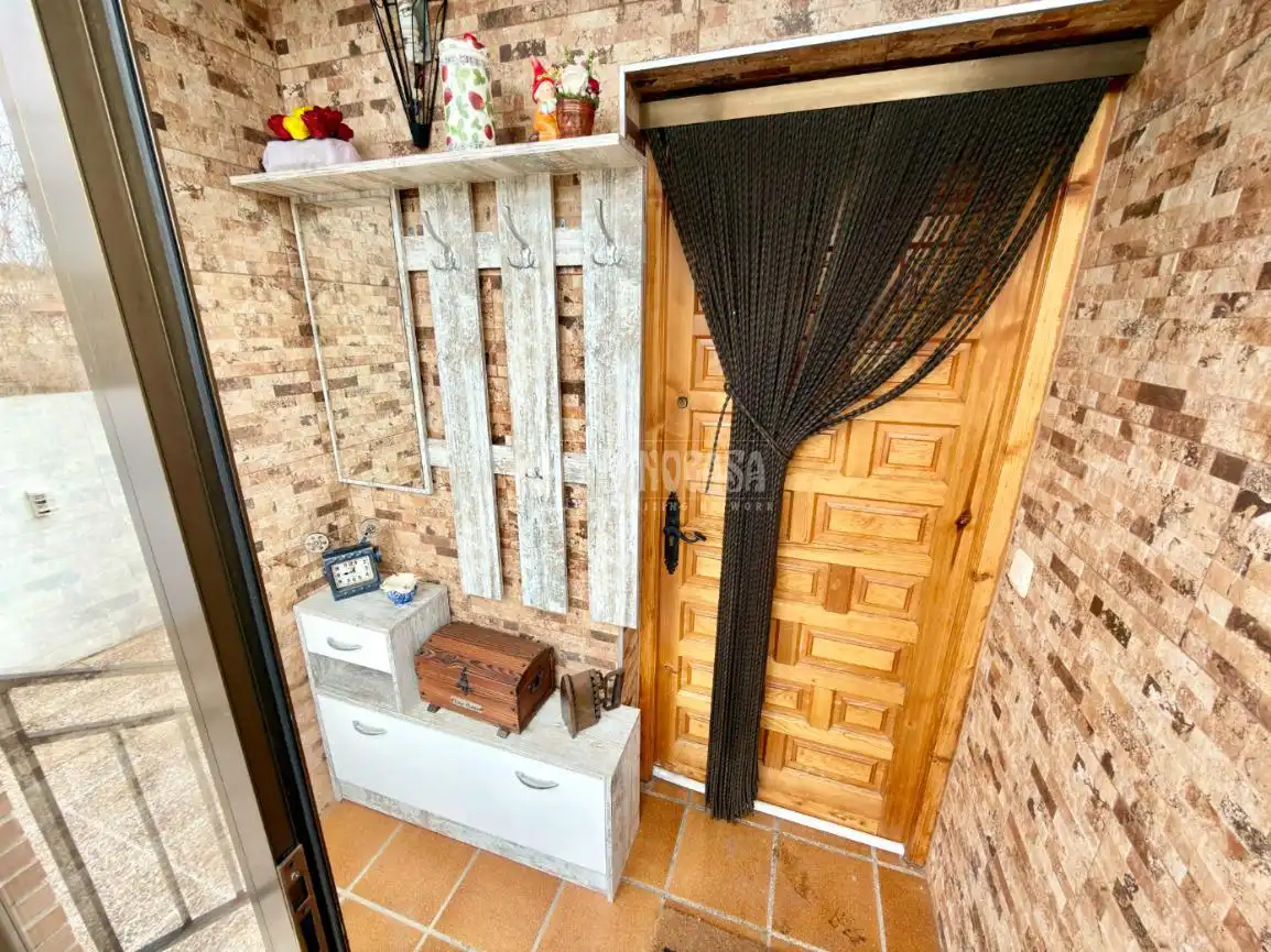 Casa adosada en venda en Valdeaveruelo amb Aire condicionat i Calefacció