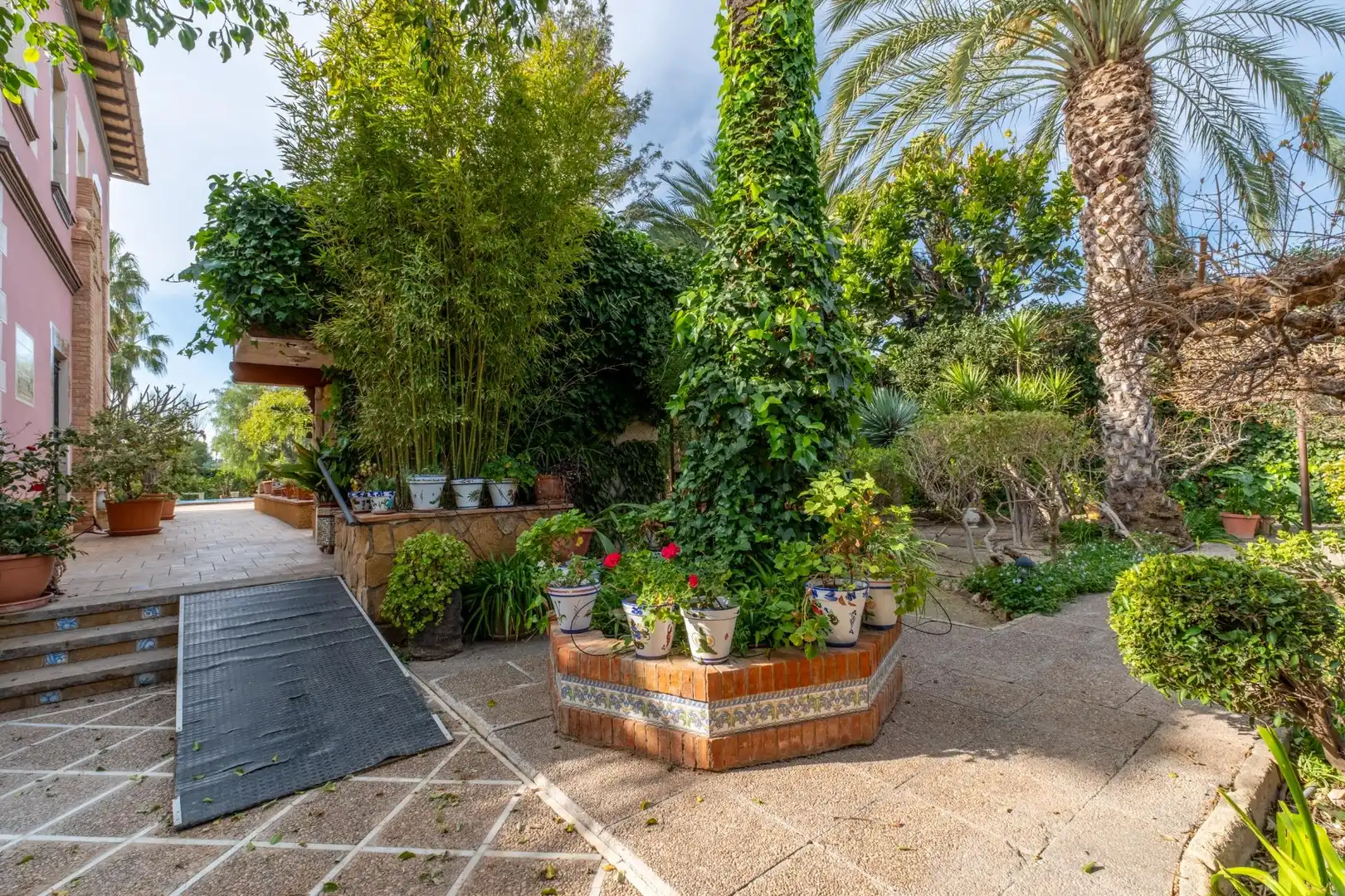 Jardín de Casa o chalet en venta en Elche / Elx con Aire acondicionado, Calefacción y Jardín privado