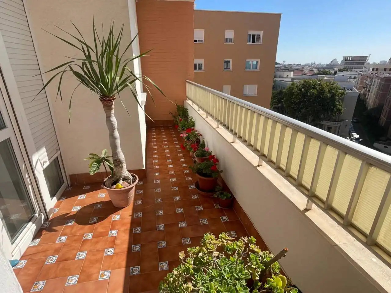 Flat with terrace for sale in La Caleta - La Viña, imagen 5