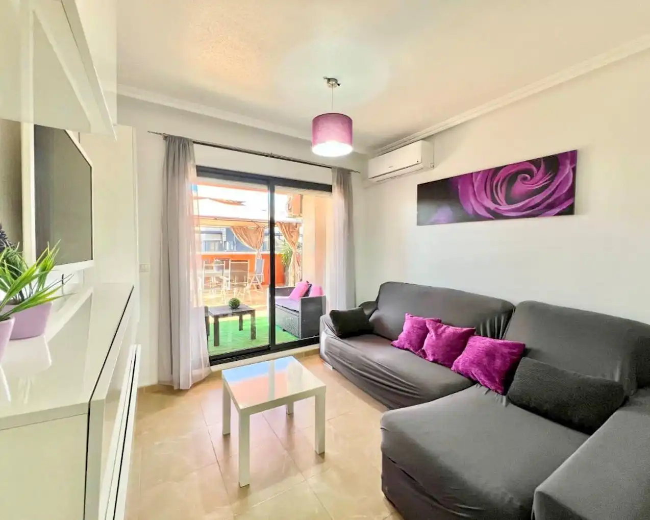 Sala de estar de Apartamento de alquiler en Orihuela con Aire acondicionado, Calefacción y Terraza