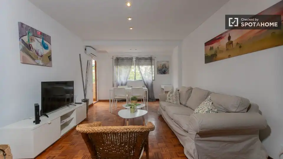 Living room of Flat for rent in Camins al Grau