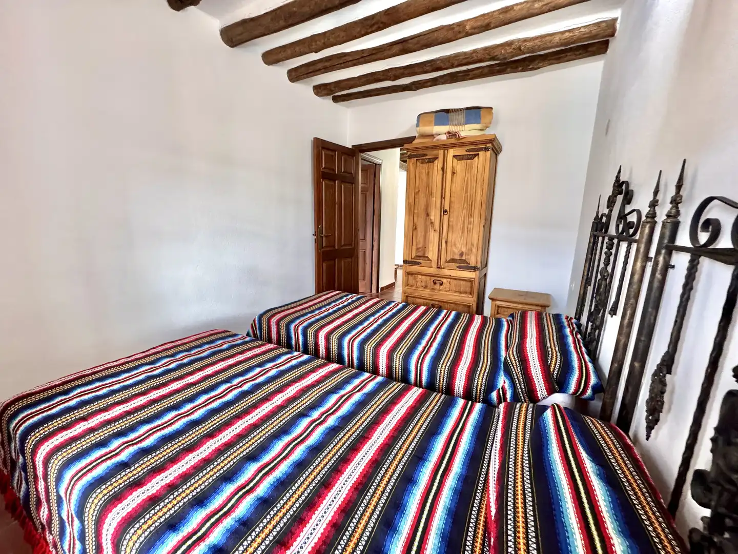 Bedroom of Buildings for sale in Juviles  with Alarm