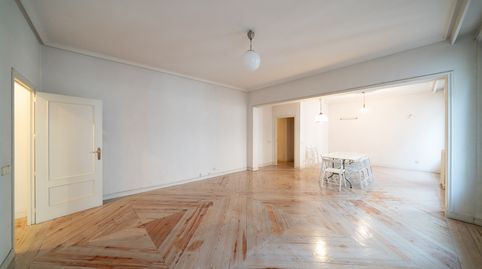 Foto 2 de Piso en venta en Almagro, Madrid Capital