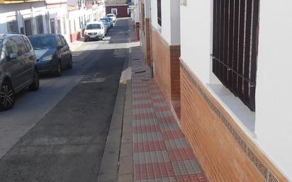 Exterior view of House or chalet for sale in Tomares  with Terrace