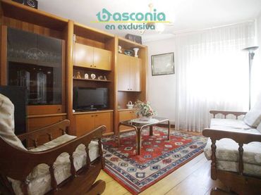 Appartamento con balcone in vendita a Baskonia Kalea