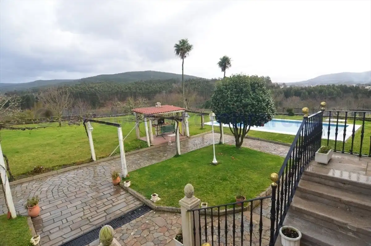 Garden of Country homes for sale in Padrón  with Heating, Private garden and Terrace