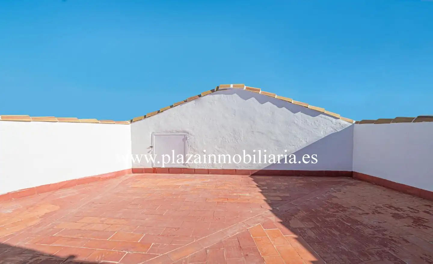 Terrassa de Casa o xalet en venda en Lucena amb Aire condicionat, Terrassa i Traster