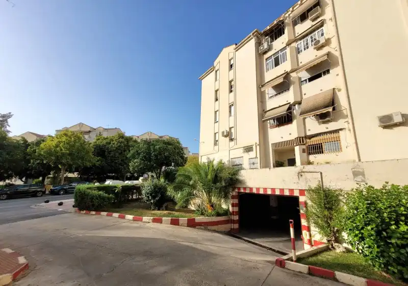 Piso en venta en Calle Jerez Perchet, 24, Cortijo Bazán - Los Casinis - Los Cipreses