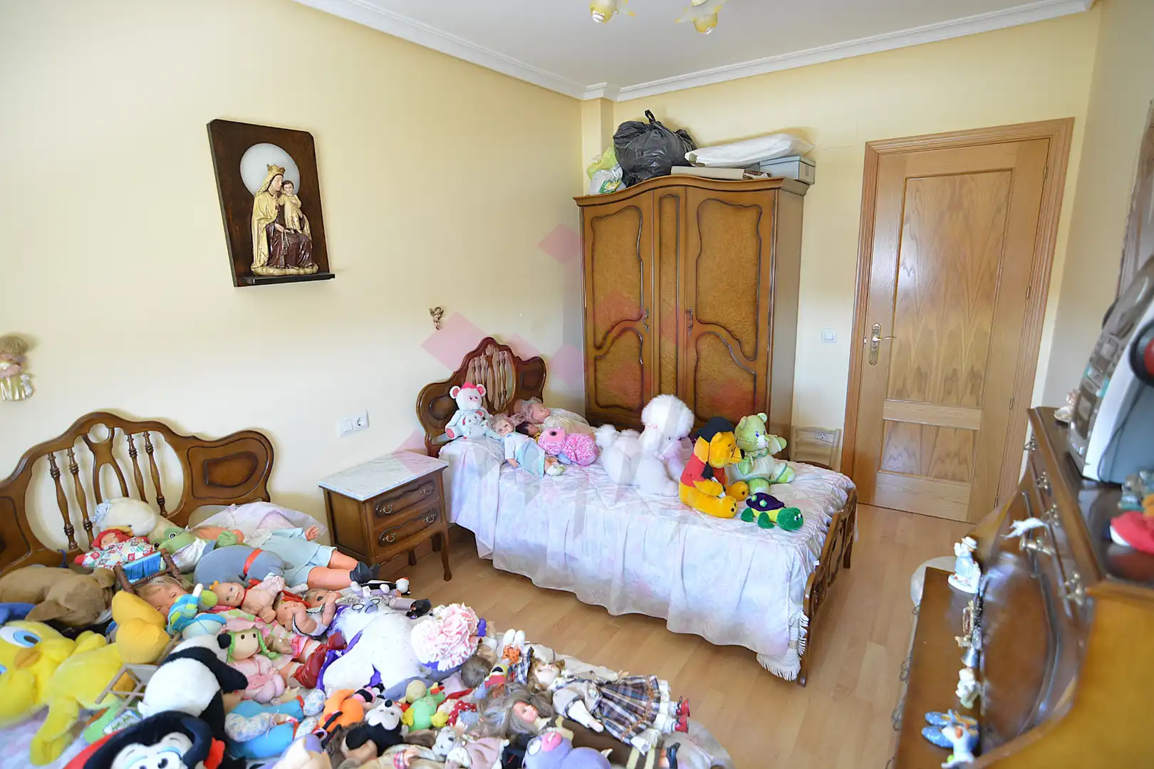 Bedroom of Flat for sale in Carrión de Calatrava  with Air Conditioner, Heating and Furnished