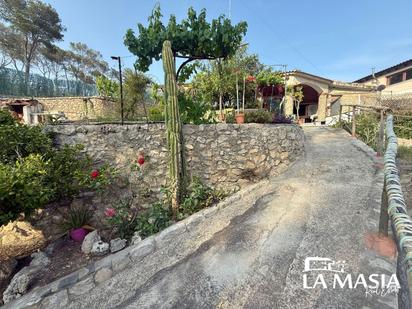 Vista exterior de Casa o xalet en venda en Olivella amb Jardí privat