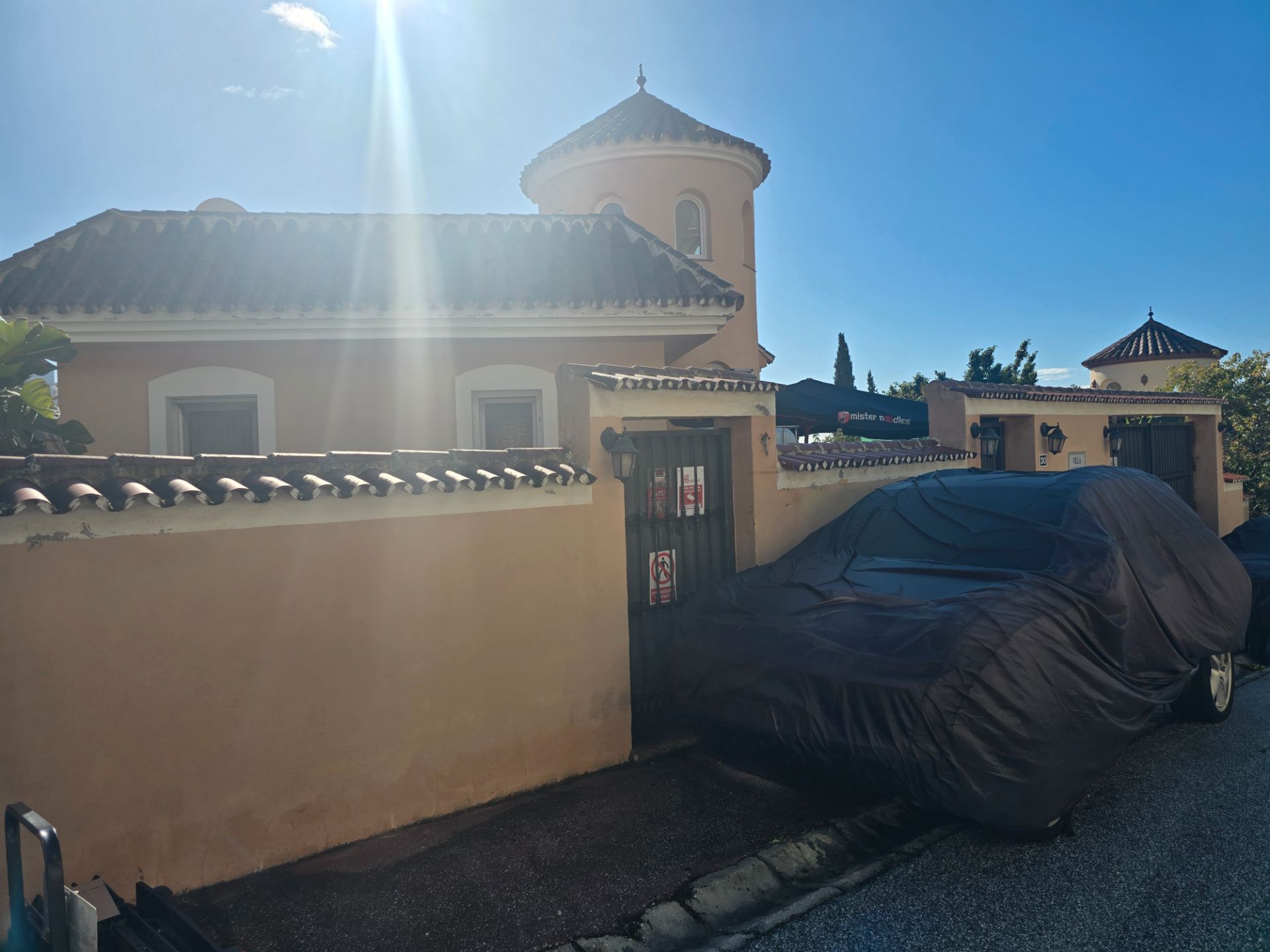 Vista exterior de Casa o xalet en venda en Mijas amb Aire condicionat, Calefacció i Jardí privat
