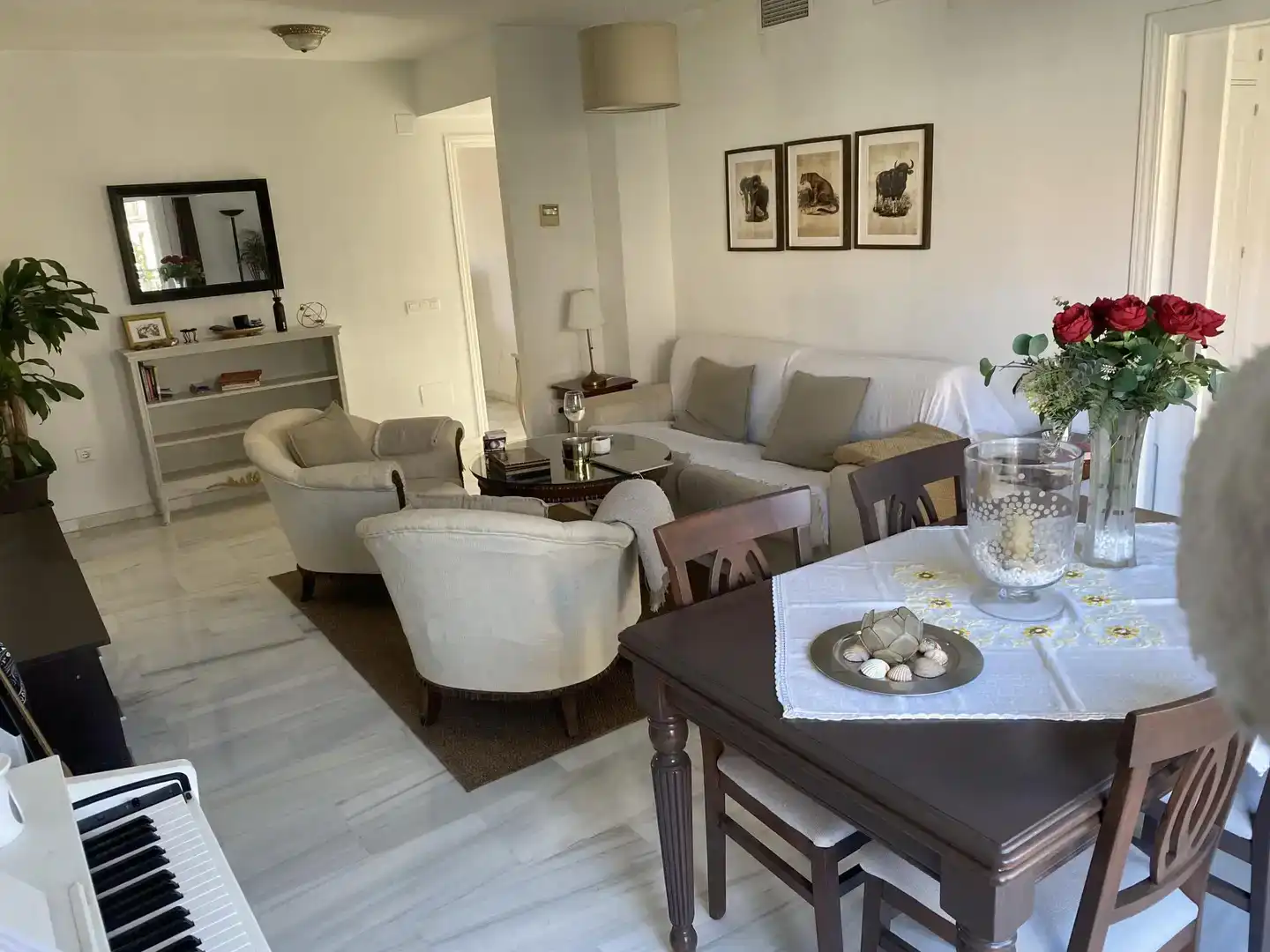 Sala d'estar de Àtic de lloguer en Torremolinos amb Aire condicionat, Moblat i Balcó