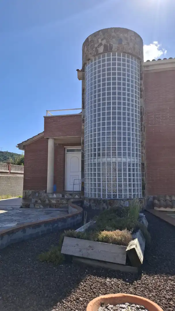 Vista exterior de Casa o chalet en venta en Olesa de Bonesvalls con Calefacción, Terraza y Trastero