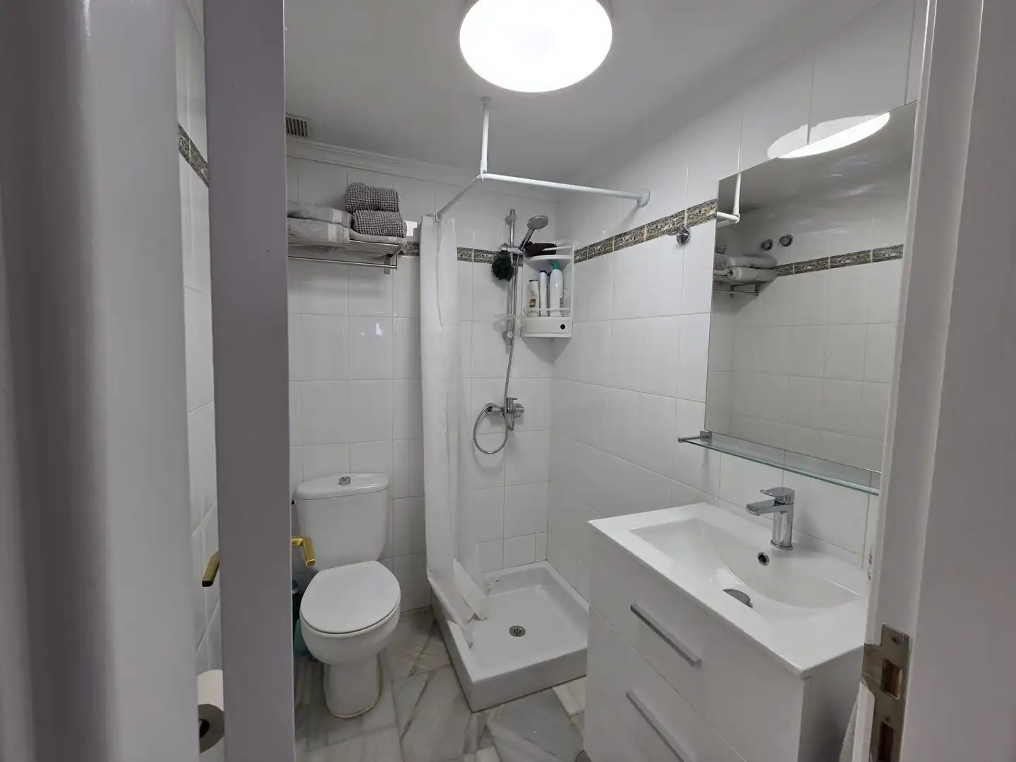 Bathroom of Detached homes for sale in San Bartolomé de Tirajana  with Air Conditioner, Private garden and Terrace