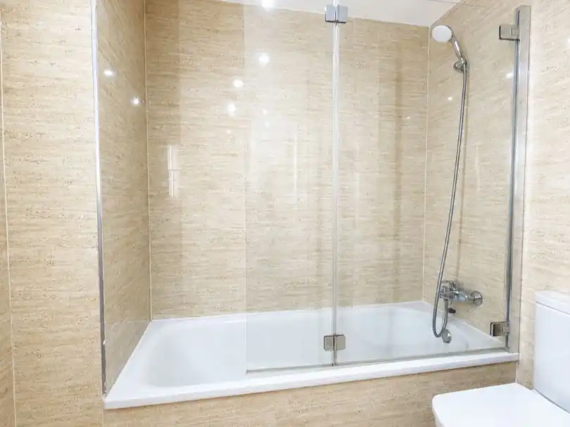 Badezimmer von Wohnung zum Verkauf in Las Rozas de Madrid mit Klimaanlage, Terrasse und Schwimmbad