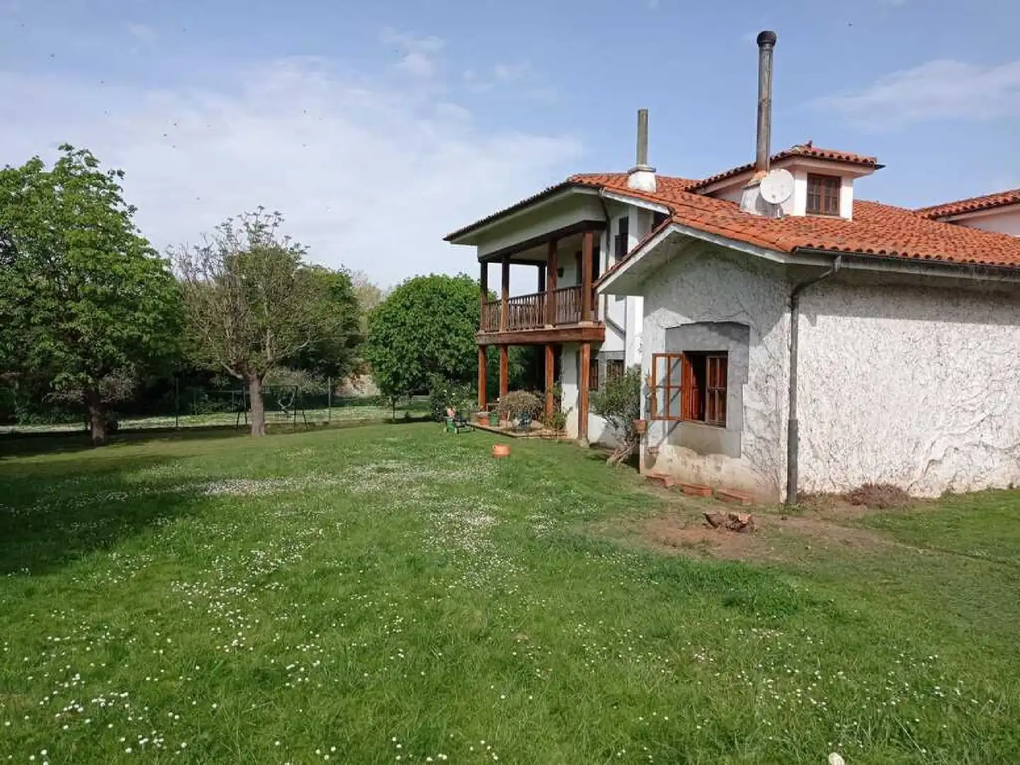 Exterior view of Houses for sale in Gijón 