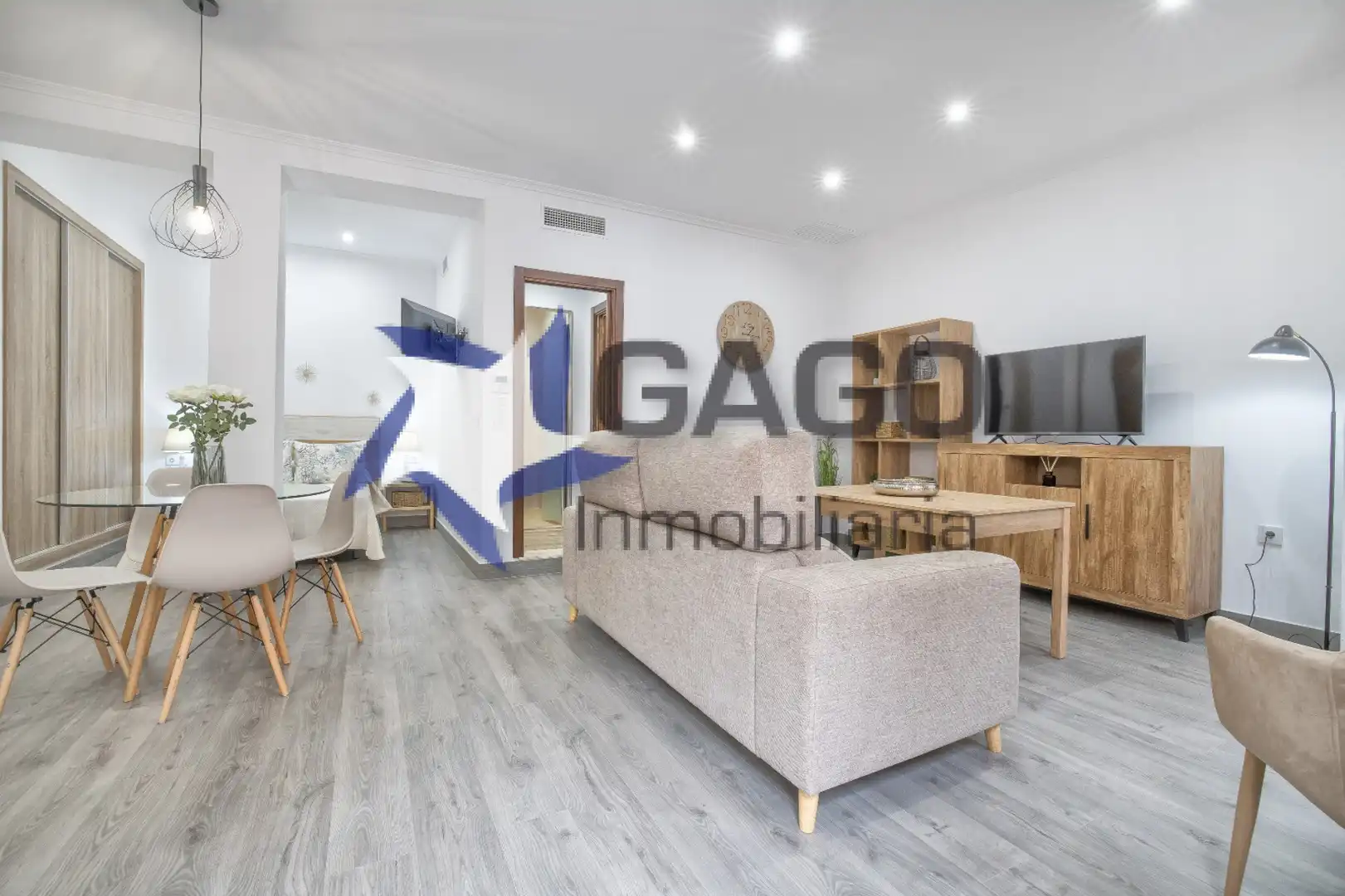 Estudio de alquiler en Santa Rosa - Valdeolleros
