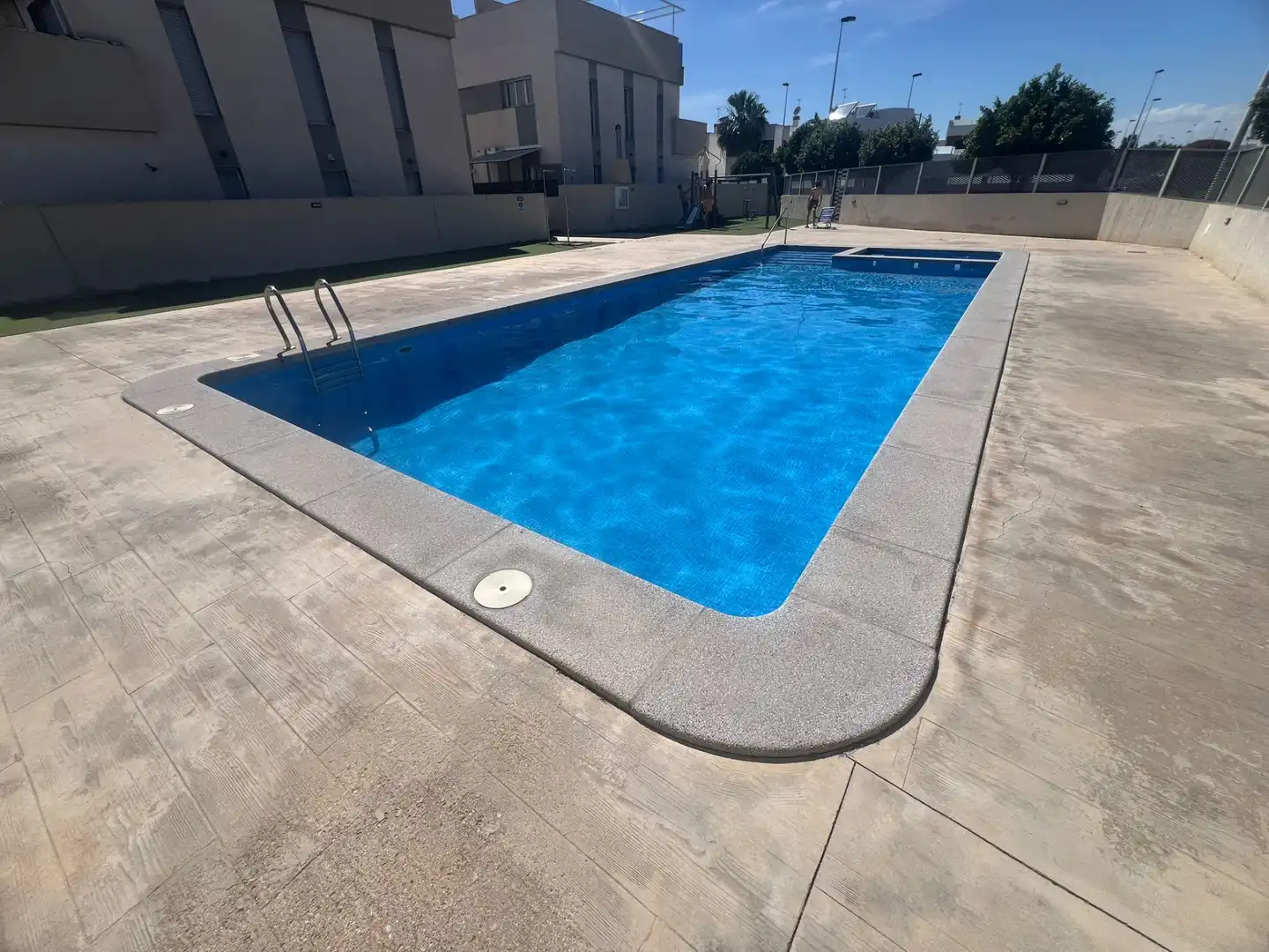 Piscina de Casa adosada en venta en San Pedro del Pinatar con Aire acondicionado, Calefacción y Jardín privado