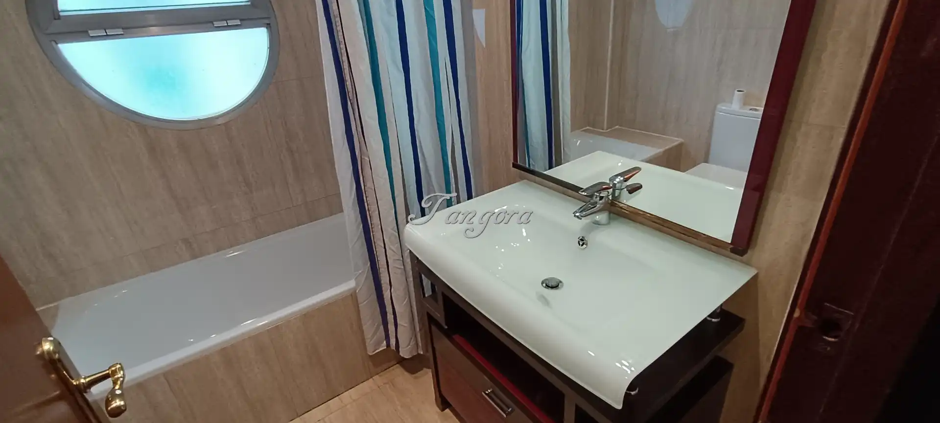 Badezimmer von Wohnung zur Miete in Castro-Urdiales mit Heizung, Terrasse und Möbliert