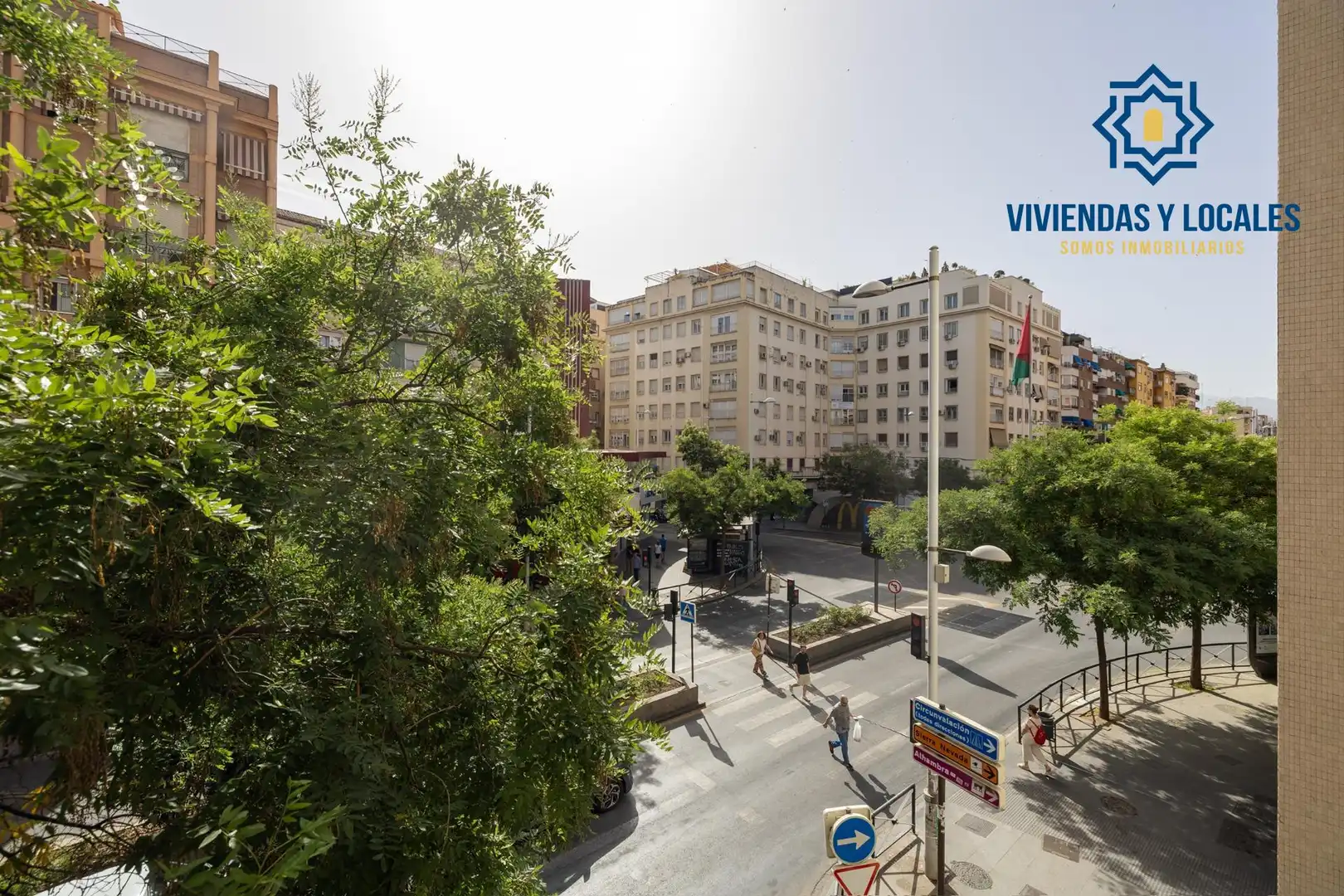 Vista exterior de Pis en venda en Granada amb Aire condicionat, Calefacció i Balcó