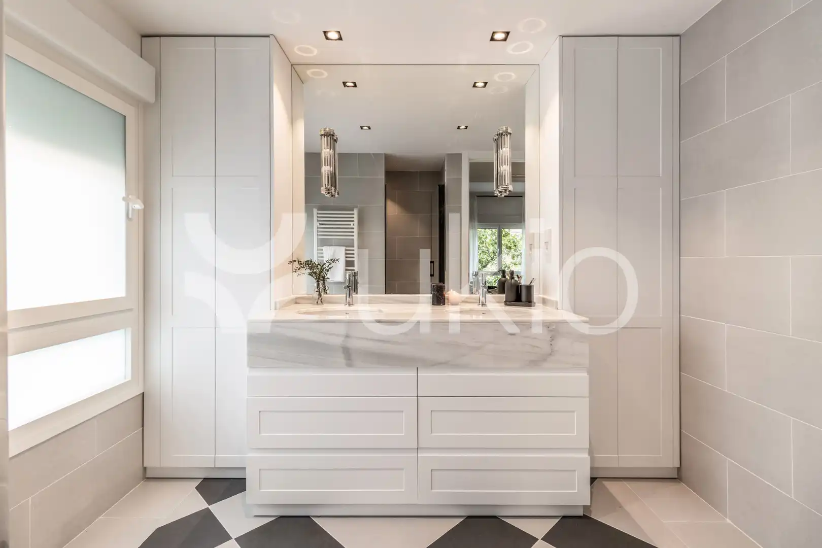 Baño de Apartamento de alquiler en Madrid con Aire acondicionado, Calefacción y Amueblado