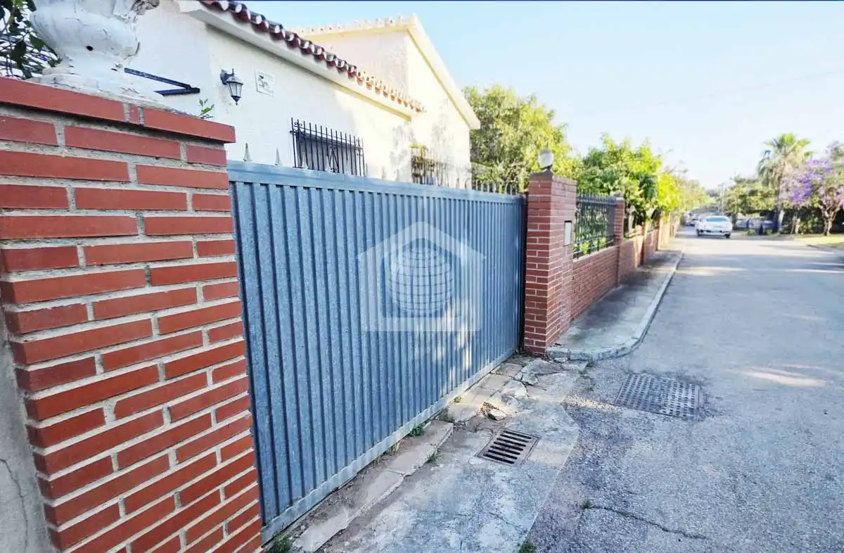 Vista exterior de Casa o chalet en venta en Rincón de la Victoria con Jardín privado y Terraza