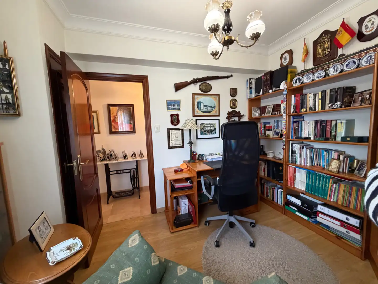 Sala d'estar de Pis en venda en Ferrol amb Calefacció, Traster i Moblat