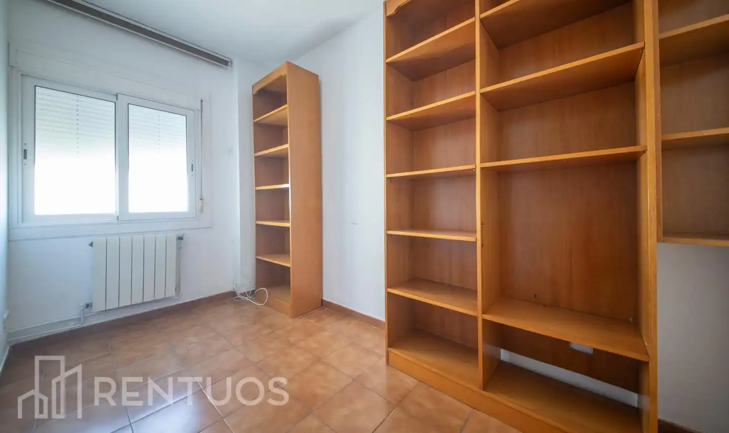 Schlafzimmer von Wohnung zum Verkauf in Montcada i Reixac mit Klimaanlage, Heizung und Balkon