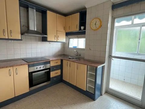 Cuina de Pis de lloguer en Málaga Capital amb Terrassa, Forn i Rentadora