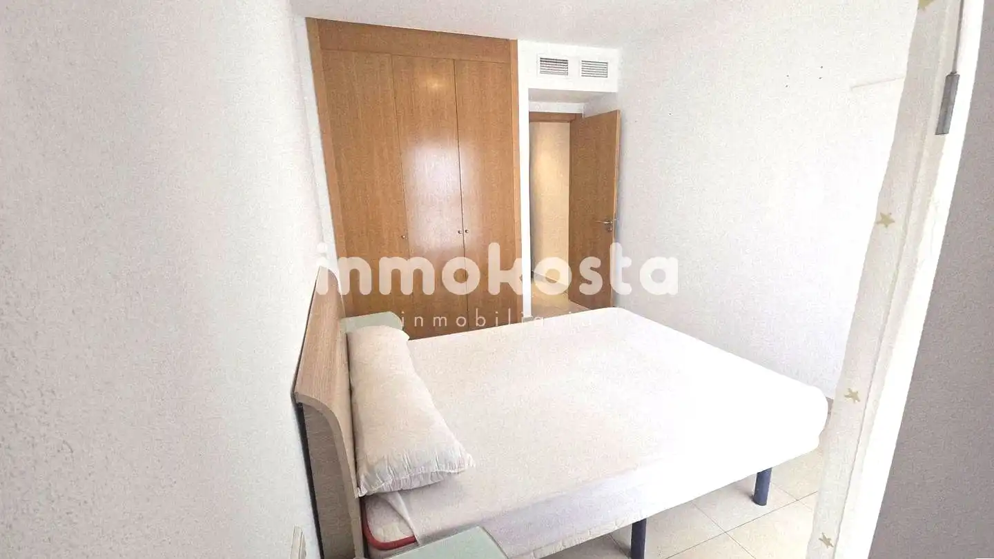 Habitación de Piso en venta en Benidorm con Aire acondicionado, Terraza y Trastero