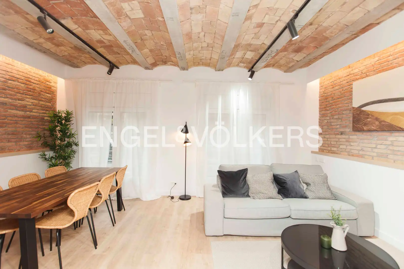 Living room of Flat for sale in Barcelona  with Air Conditioner, Heating and Parquet flooring