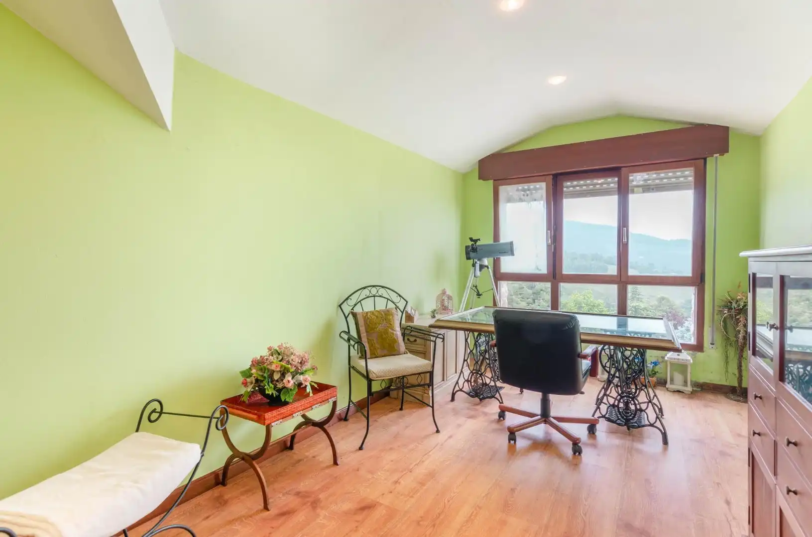 Sala de estar de Casa o chalet en venta en Pravia con Calefacción, Jardín privado y Parquet