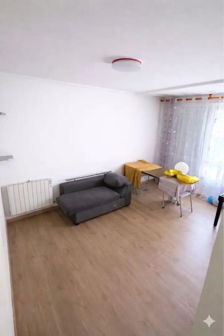Sala d'estar de Pis en venda en Ourense Capital  amb Calefacció