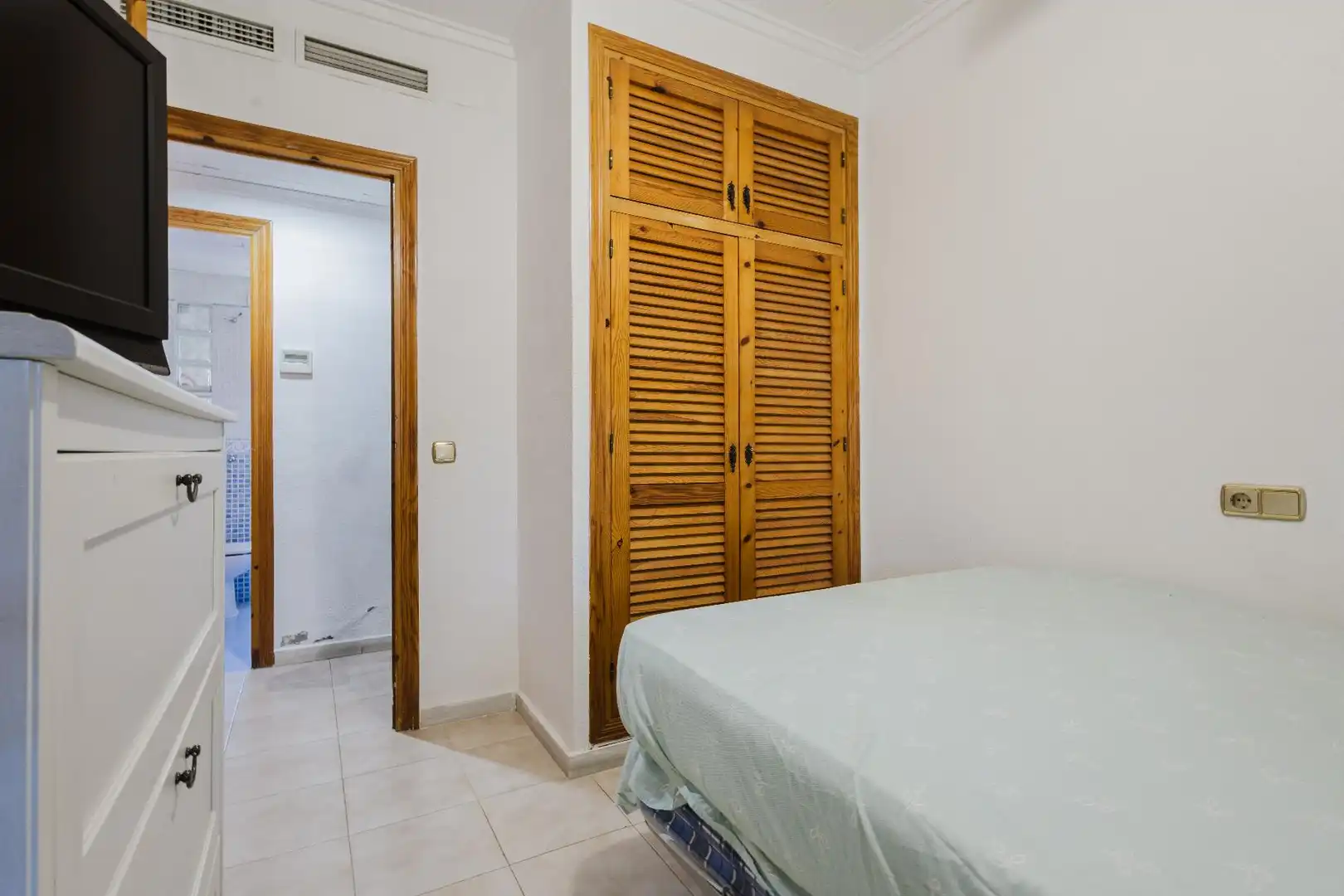 Habitación de Casa o chalet en venta en Torrevieja con Terraza, Piscina y Amueblado
