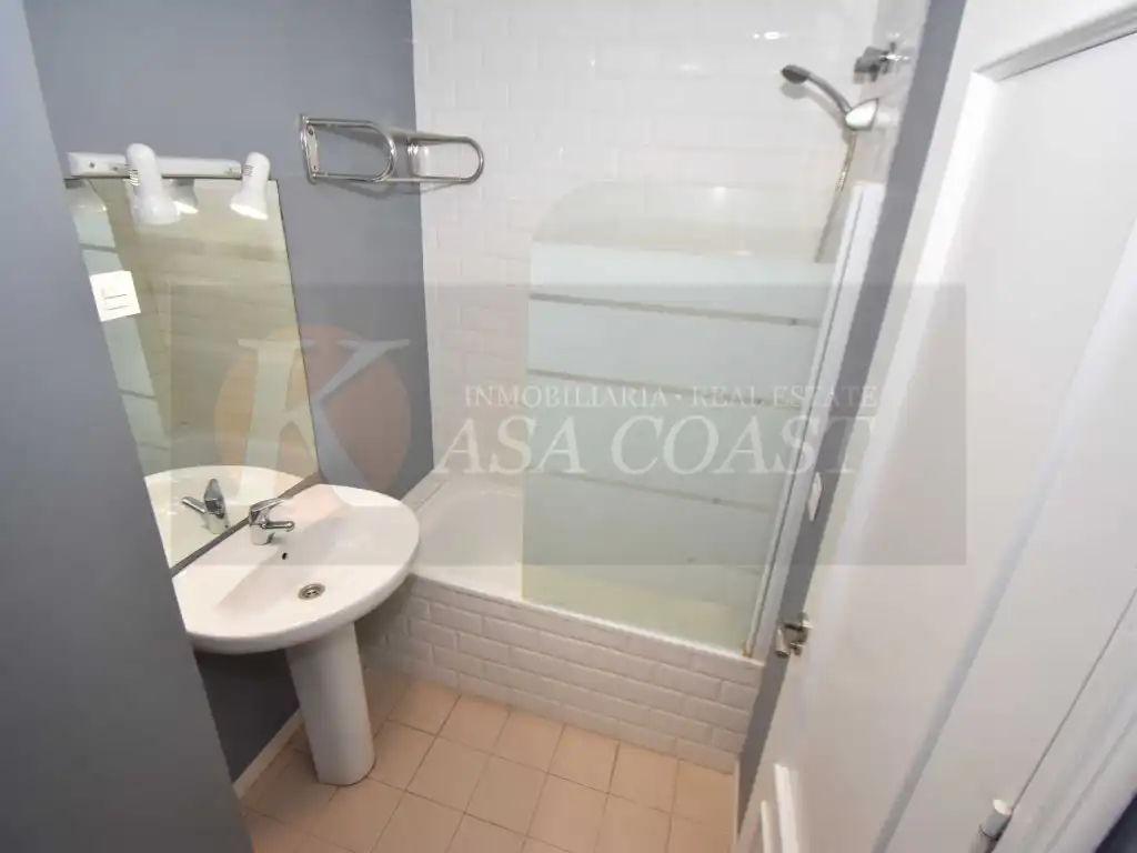 Flat with terrace for sale in Puerto Deportivo, imagen 18
